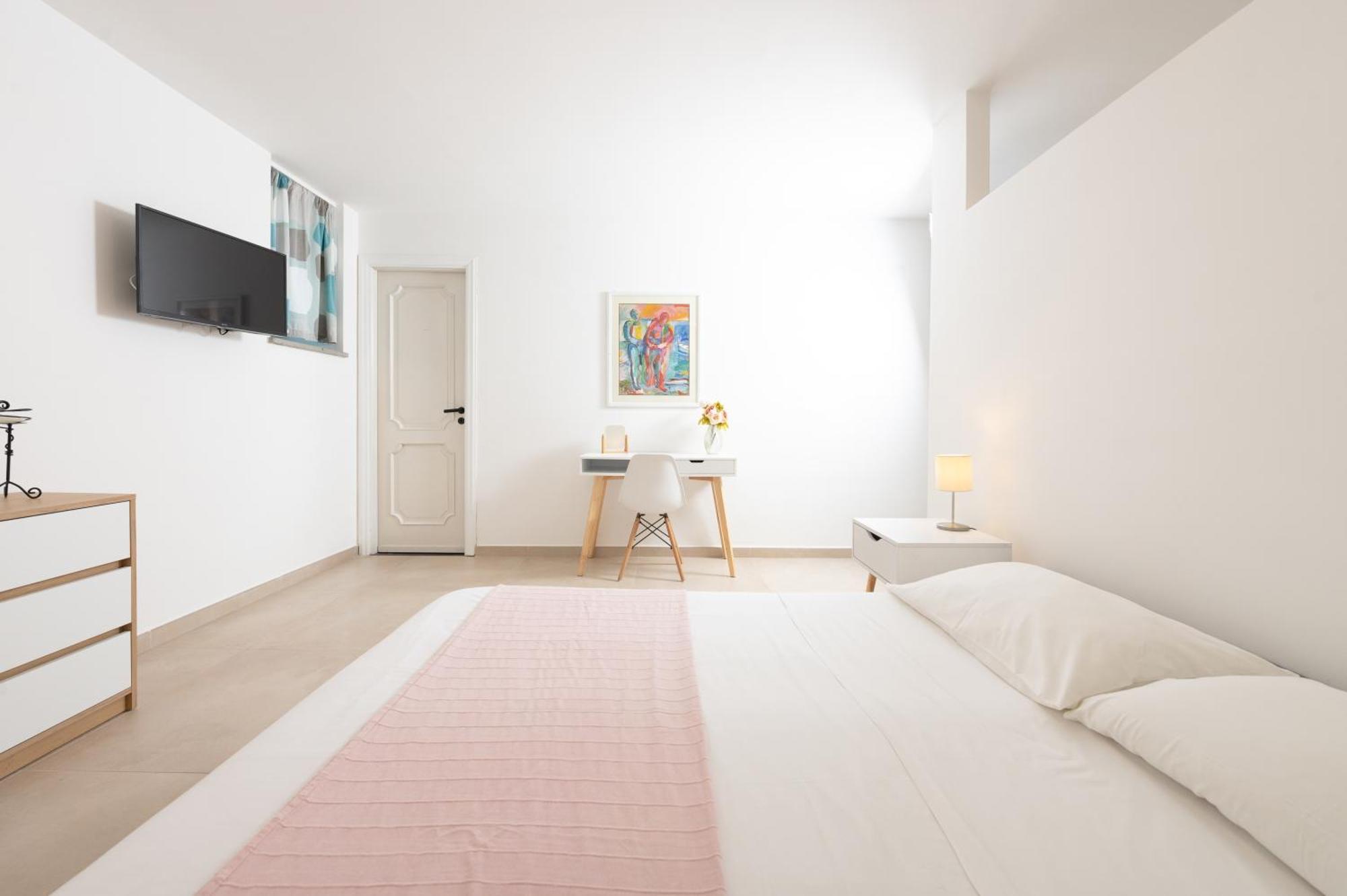 Gioia 13 Rooms & Apartments Procida Bagian luar foto