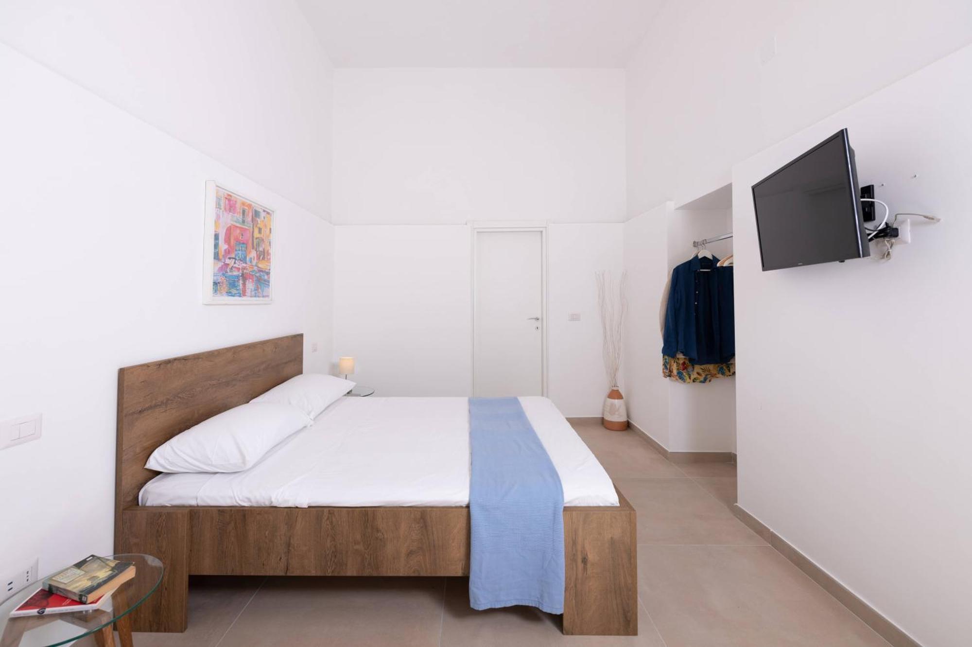 Gioia 13 Rooms & Apartments Procida Bagian luar foto