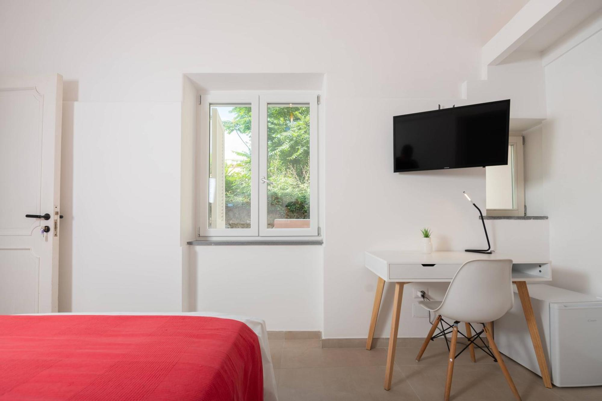 Gioia 13 Rooms & Apartments Procida Bagian luar foto