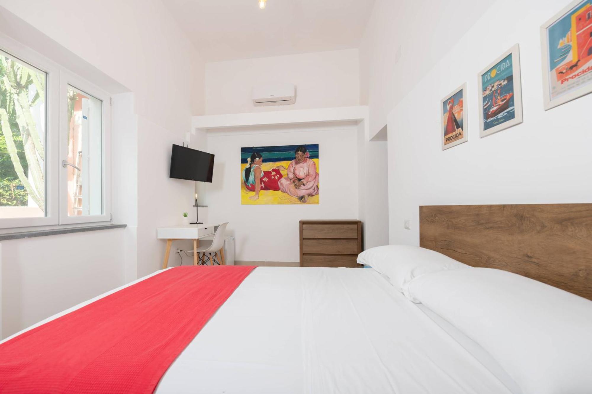 Gioia 13 Rooms & Apartments Procida Bagian luar foto