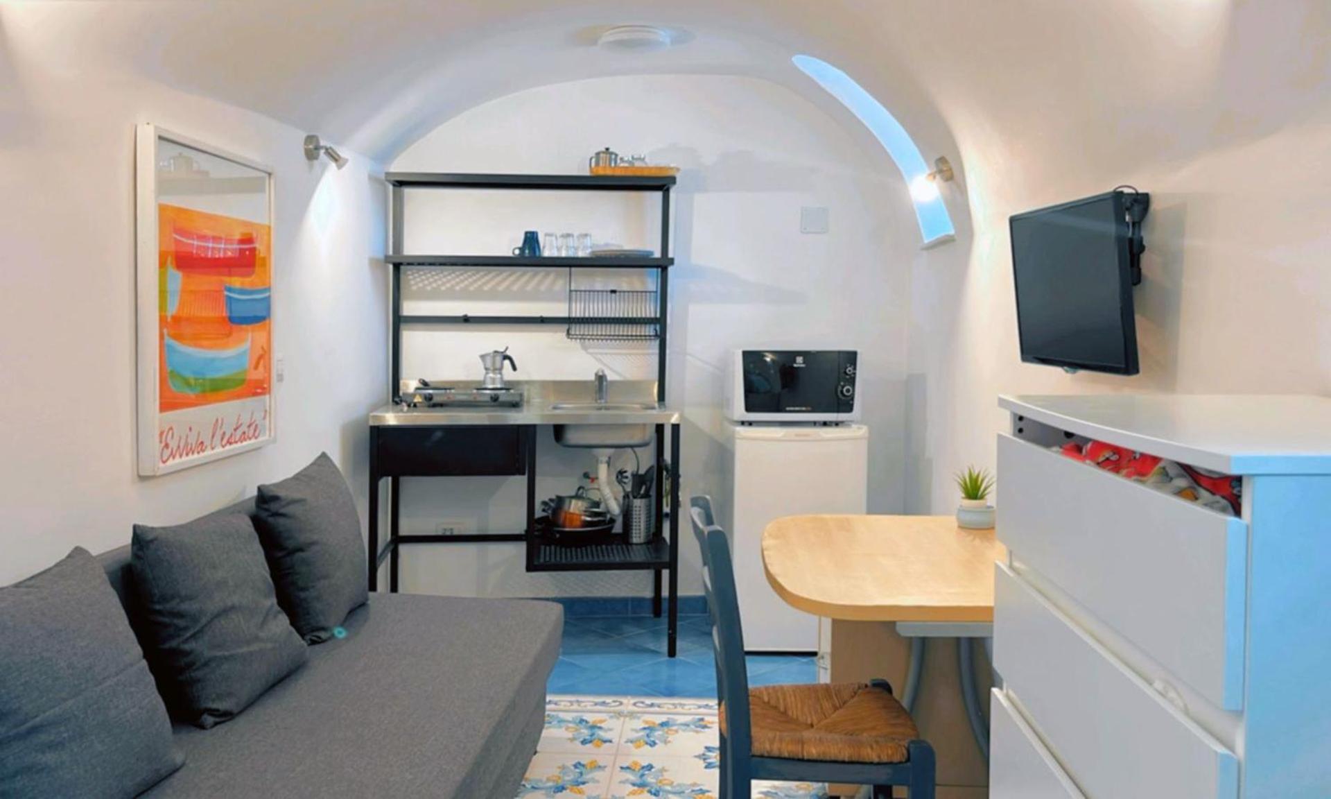 Gioia 13 Rooms & Apartments Procida Bagian luar foto