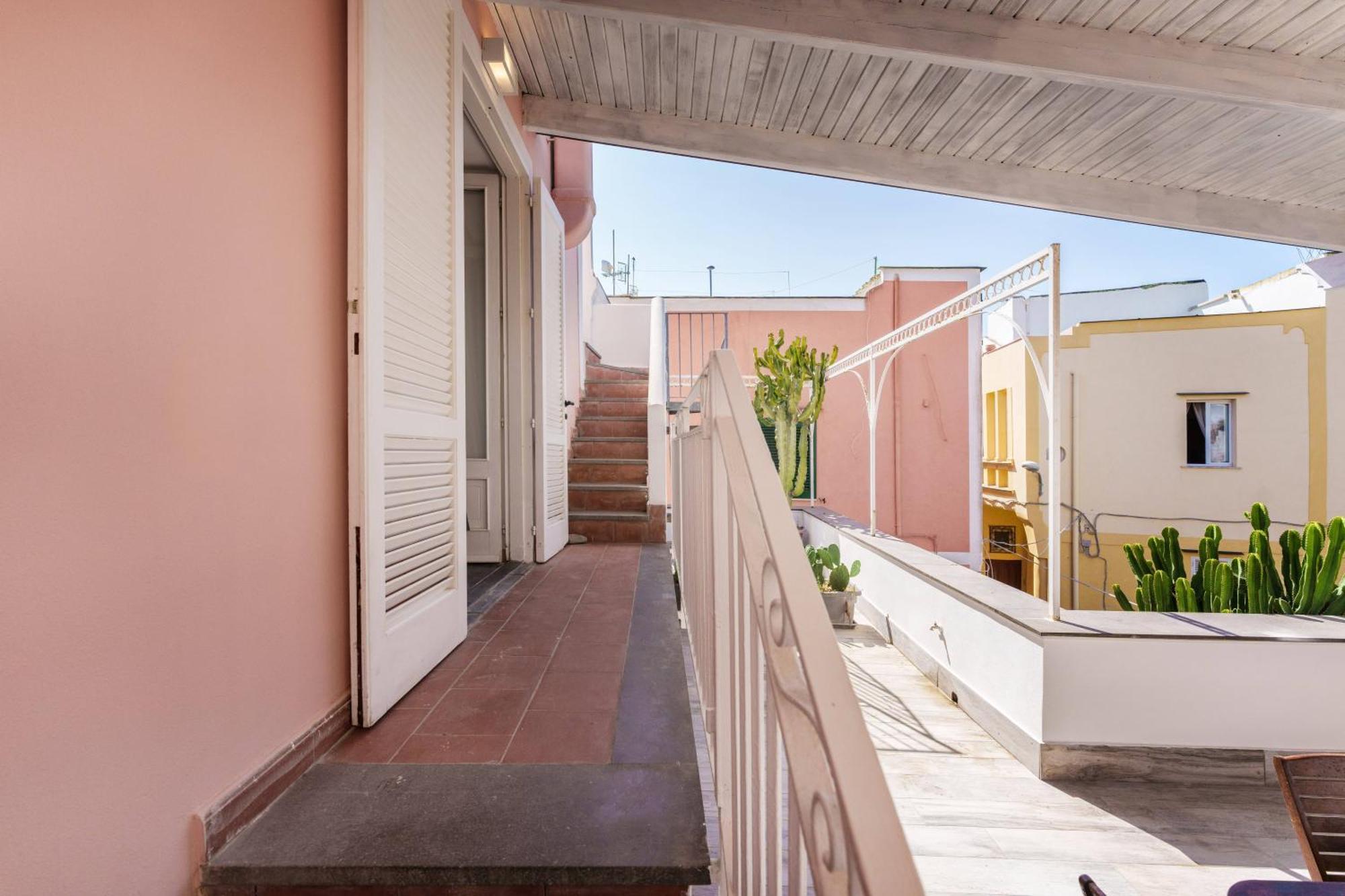 Gioia 13 Rooms & Apartments Procida Bagian luar foto